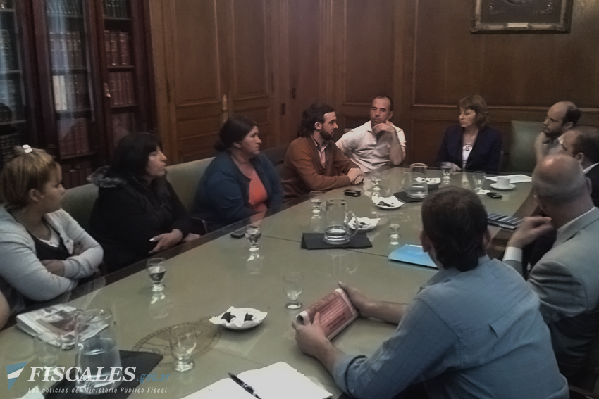 Gils Carbó recibió a familiares de víctimas de la violencia narco en San Martín