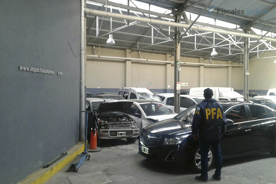 Se sospecha que los automóviles eran acondicionados para el traslado de la droga.  - Fotos: Policía Federal
Fuente: Fiscalía Federal de Tucumán