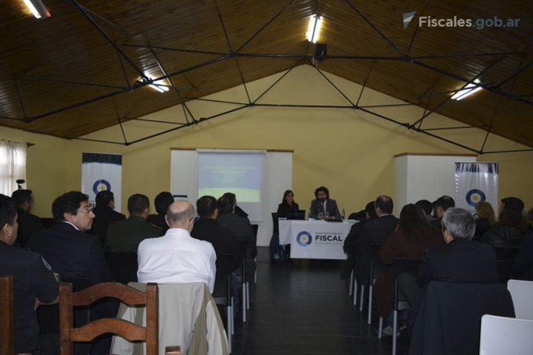 Río Gallegos: el fiscal Gonzalo Miranda y la PROCELAC realizaron una capacitación sobre contrabando