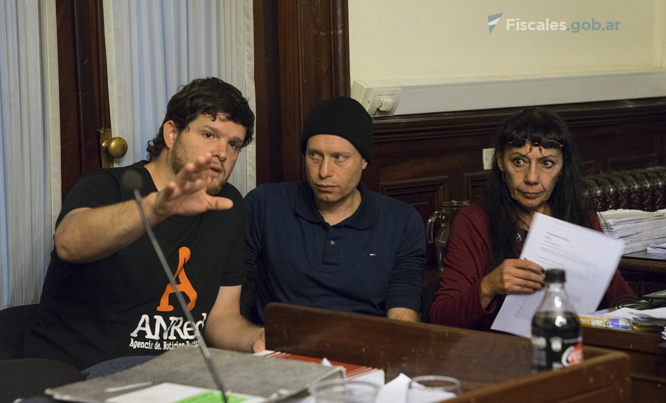 Uno de los testigos declara durante el juicio sobre la represión en la noche del 12 de marzo de 2013.  - Fotos: Claudia Conteris/Ministerio Público Fiscal/www.fiscales.gob.ar