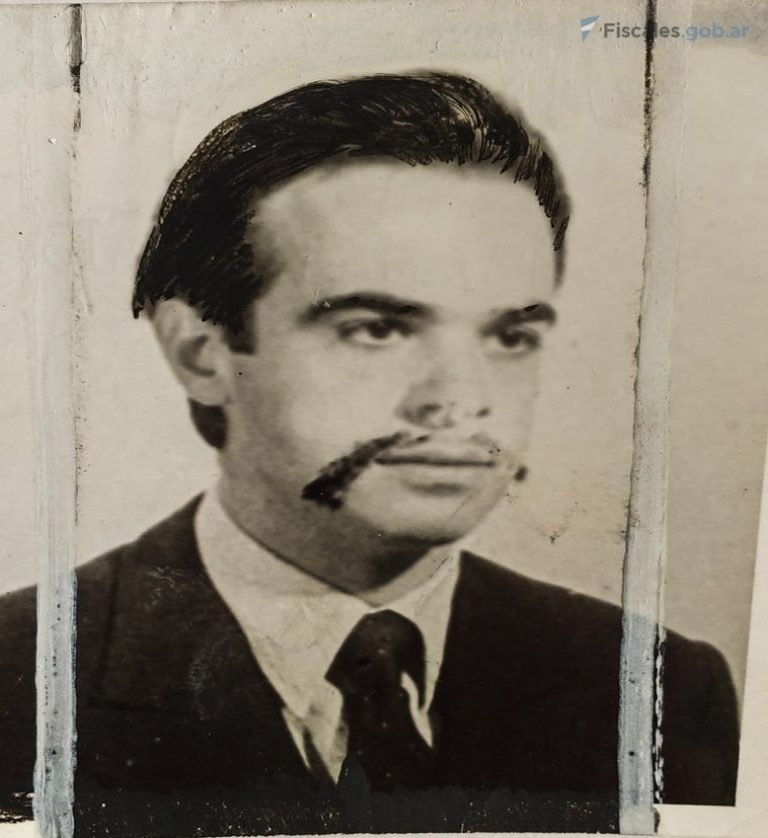 Bigotes dibujados: la operación de prensa para encubrir un doble homicidio en Bahía Blanca