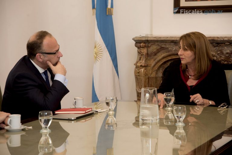 Gils Carbó se reunió con un representante del Programa de Asistencia contra el Crimen Transnacional Organizado de la Unión Europea