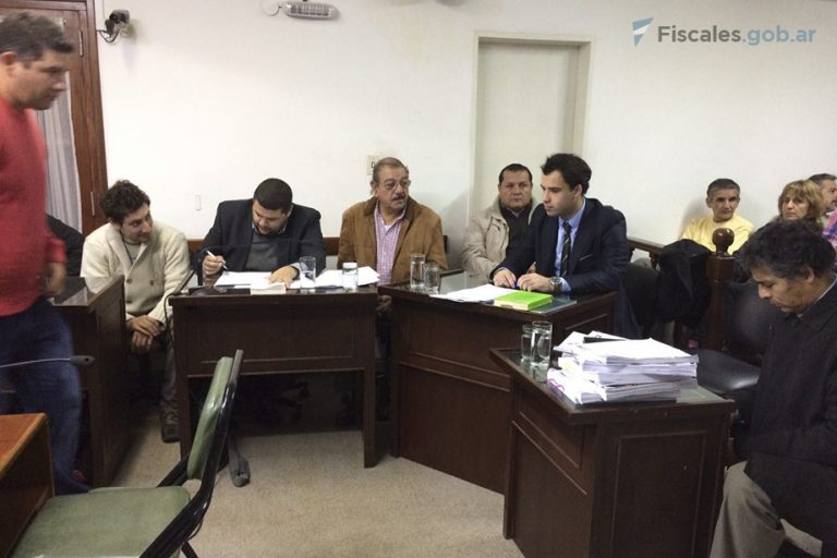 Trata de personas en La Pampa: el fiscal pidió penas de cinco años para el intendente, el comisario y el dueño del prostíbulo