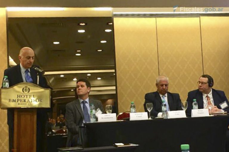 El Dr. Eduardo Casal abrió un curso sobre investigación y enjuiciamiento de delitos de terrorismo