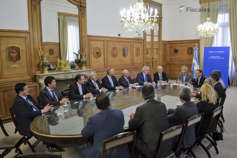 Los ministerios públicos de la Nación, Provincia y Ciudad de Buenos Aires firmaron un convenio de cooperación con la Dirección Nacional de Migraciones