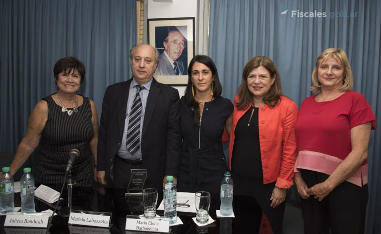 La Asociación de Abogados de Buenos Aires  distinguió al procurador fiscal Víctor Abramovich y a la fiscal Mariela Labozzetta