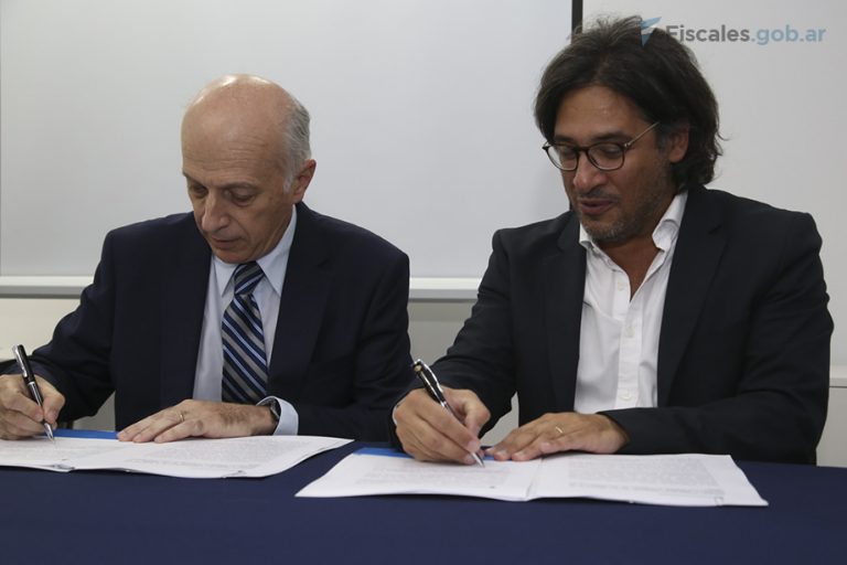 El MPF y el Ministerio de Justicia firmaron un convenio de colaboración que puso en marcha el primer “Hospital de Derechos” de la Argentina