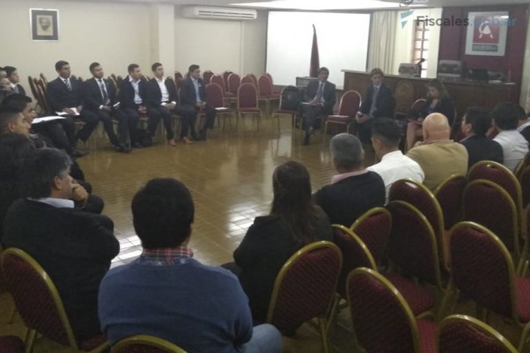 Intercambio de experiencias y preocupaciones entre UNODC, fiscalías y fuerzas de seguridad en Salta y Jujuy