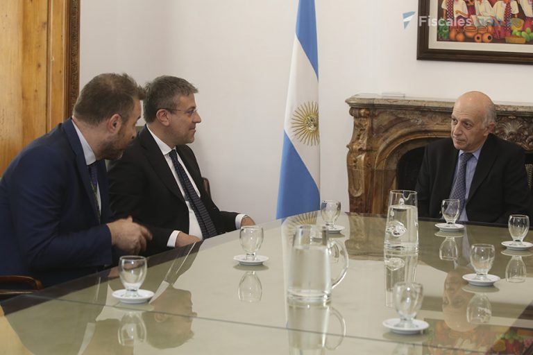 Representantes del MPF recibieron a una delegación de la Guardia di Finanza