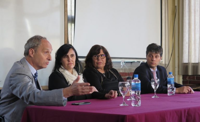 Mar del Plata: capacitación en Cámara Gesell para profesionales de la psicología, abogacía y trabajo social