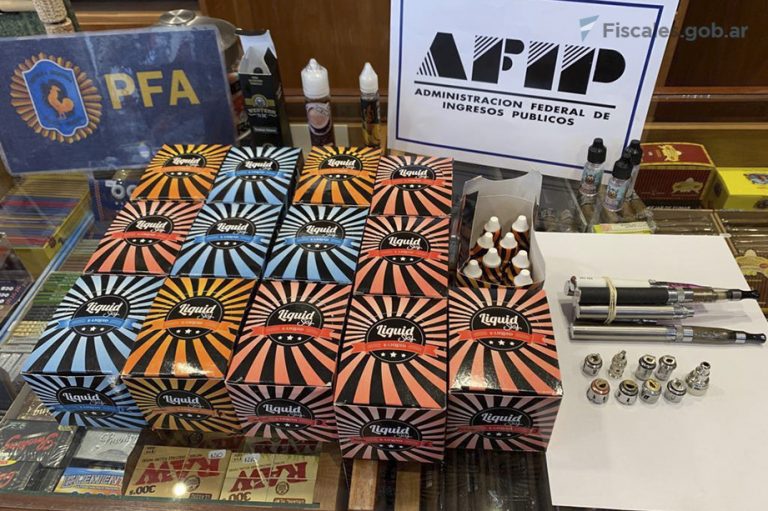 Mar del Plata: tras más de veinte allanamientos, desbaratan una organización dedicada al contrabando de cigarrillos electrónicos