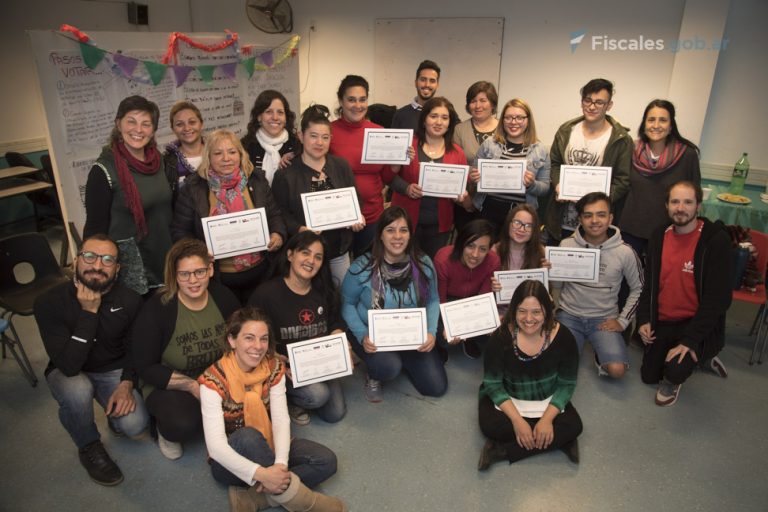 Entregaron certificados a Promotoras y Promotores Territoriales en Género en la Villa 21.24 de Barracas y en Azul