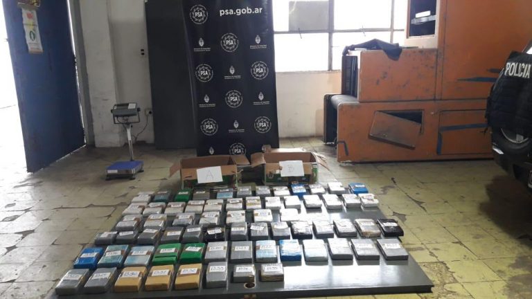 Desbaratan una organización narco y secuestran casi 115 kilos de cocaína