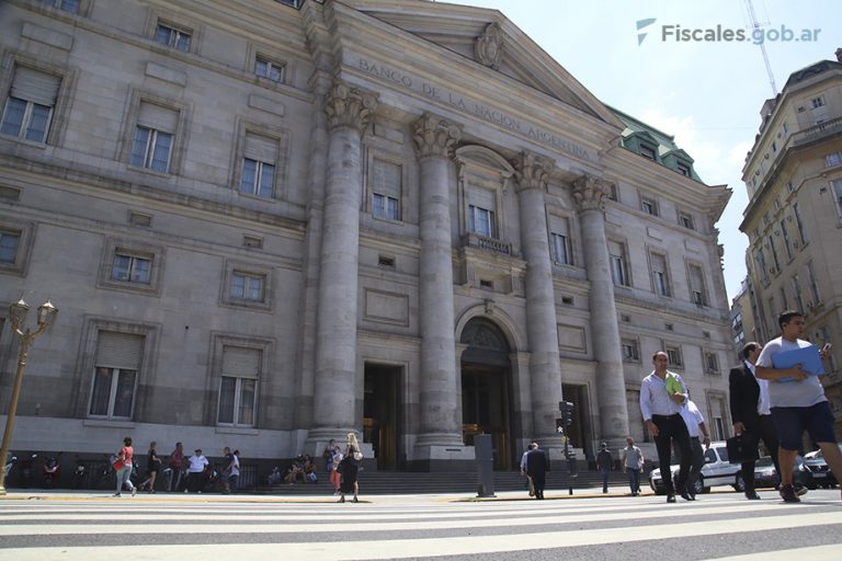 Abren una investigación al ex titular del Banco de la Nación por posibles irregularidades en el préstamo a la empresa Vicentin S.A.