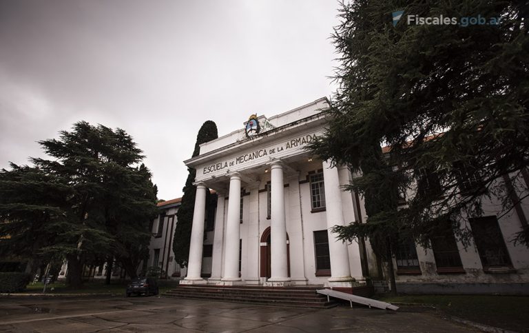 Causa ESMA: el tribunal oral unificó en 25 años de prisión las penas firmes respecto del ex prefecto Azic y del ex médico militar Capdevila