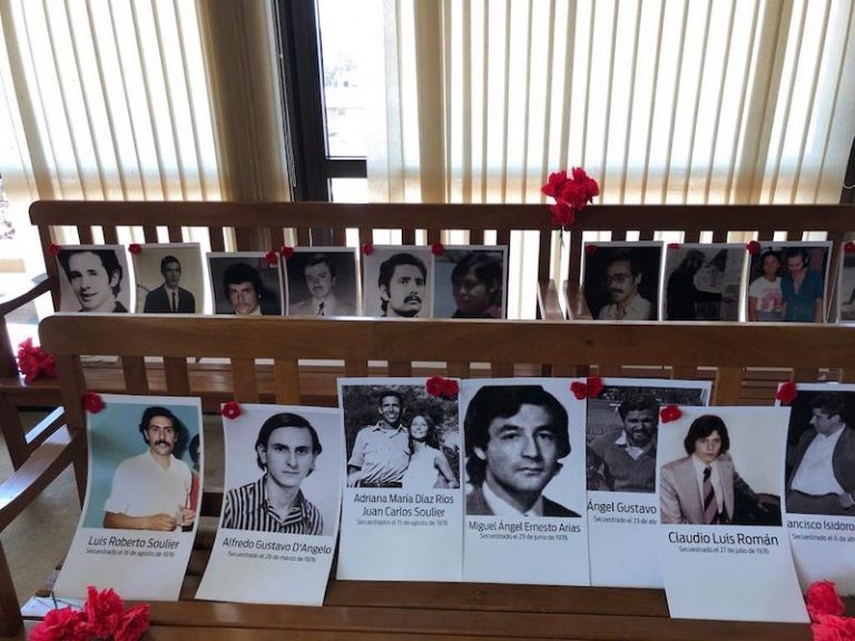 Córdoba: piden nueve perpetuas y otras penas de hasta 18 años por homicidios, secuestros y tormentos cometidos en “La Perla”