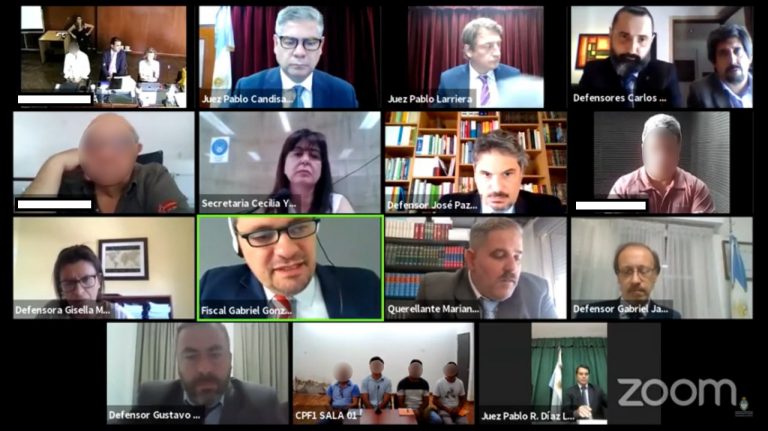 Comenzó en Bahía Blanca el juicio por la megacausa “Bobinas Blancas” y seis imputados reconocieron el hecho