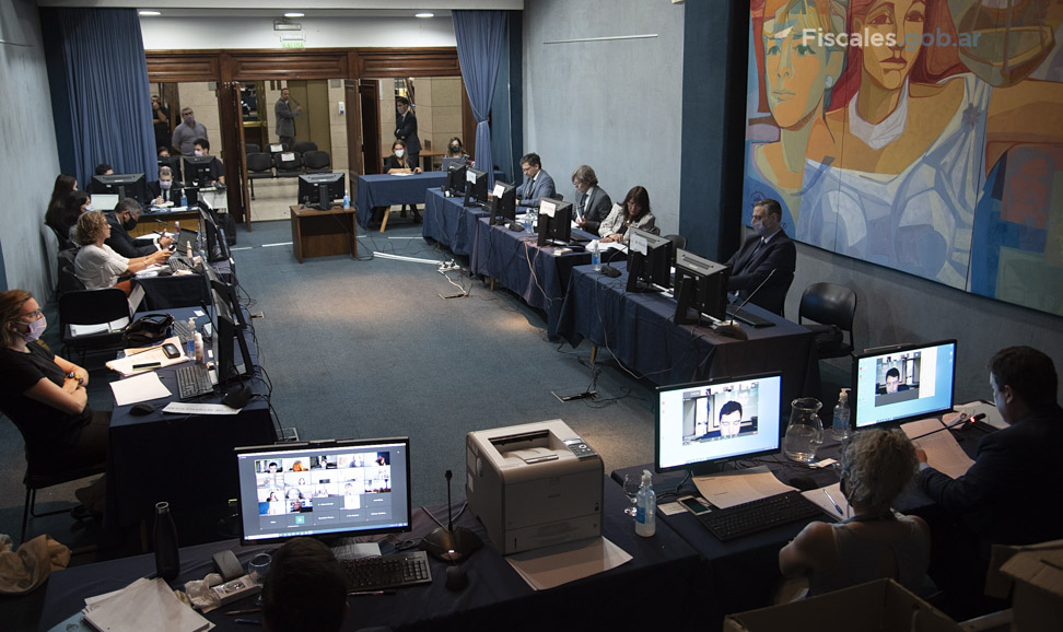 El debate se desarrolla en el salón Nelly Ortiz de la sede de la Procuración General situada en Avenida de Mayo 760, en la Ciudad Autónoma de Buenos Aires.  - Foto: Claudia Conteris/Fiscales.gob.ar