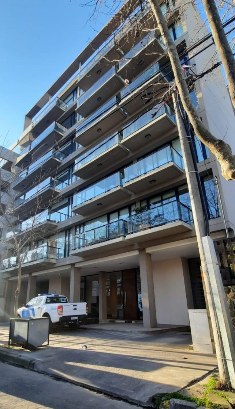 Mar del Plata: dos personas fueron detenidas y siete mujeres víctimas de trata fueron rescatadas en allanamientos a cinco viviendas y tres prostíbulos