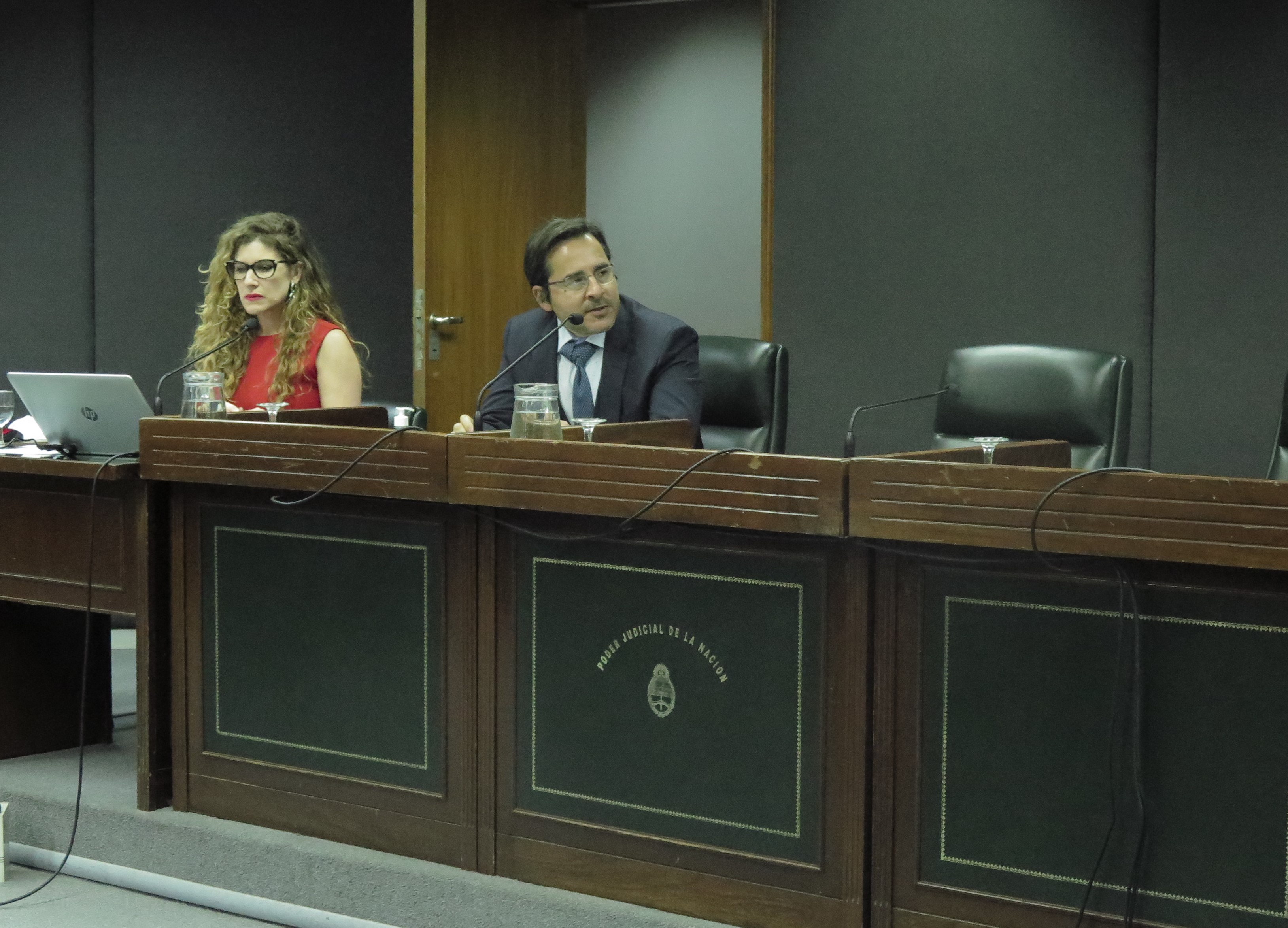 El juez Machado Pelloni presidió el cierre del debate desde la sala de audiencias del TOF de Mar del Plata. - Fotos: Belén Cano / Ministerio Público Fiscal.
