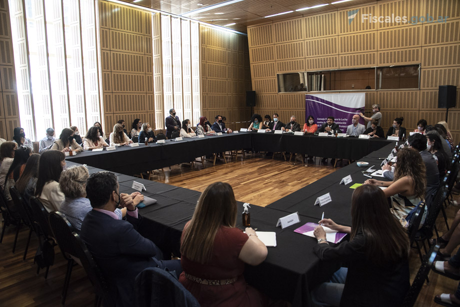 El plenario de comisiones del Consejo Federal se reunió el viernes 17 de diciembre en el Centro Cultural Kirchner. - Foto: Claudia Conteris / Fiscales.gob.ar
