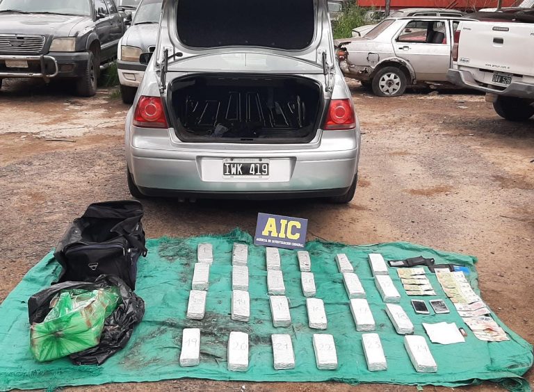 Santa Fe: indagaron a dos hombres que fueron detenidos con más de dieciséis kilos de marihuana