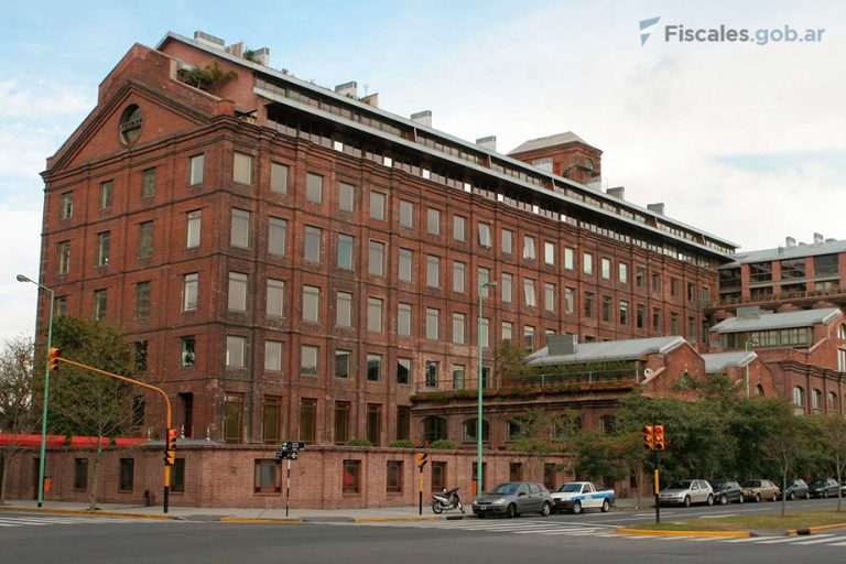 Homicidio frente al hotel Faena: declararon la esposa, el hijastro y la nuera del turista inglés