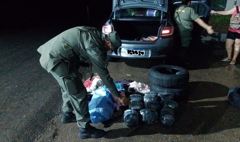 Salta: imputaron y dictaron la prisión preventiva a tres policías por transportar 19 kilos de marihuana