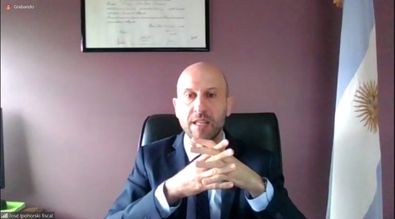 Pidieron entre nueve y doce años de prisión para tres hombres que captaban y explotaban a mujeres para transportar estupefacientes