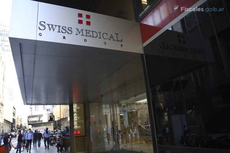 Swiss Medical deberá reintegrar los gastos de una cirugía que se negó a cubrir