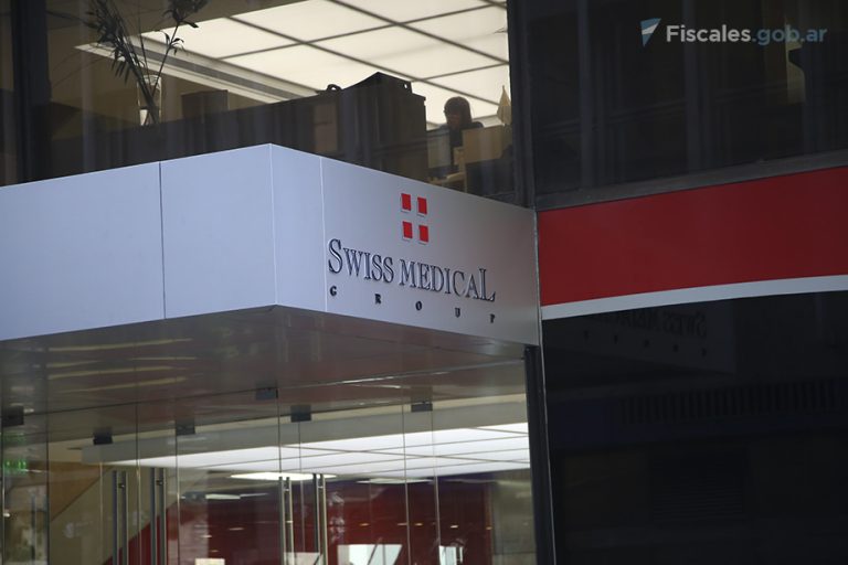 La Cámara Comercial revocó el rechazo in limine de un amparo iniciado para garantizar los derechos a la salud y el acceso a la justicia