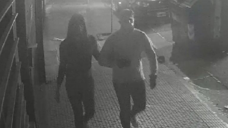 Piden testigos para esclarecer el homicidio de una mujer en Balvanera