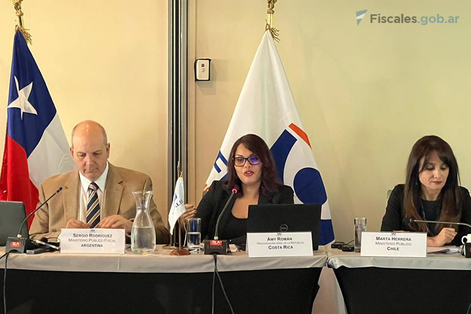 El titular de la PIA, Sergio Rodríguez, participó de la actividad en Chile.  - Foto: Ministerio Público de Chile.