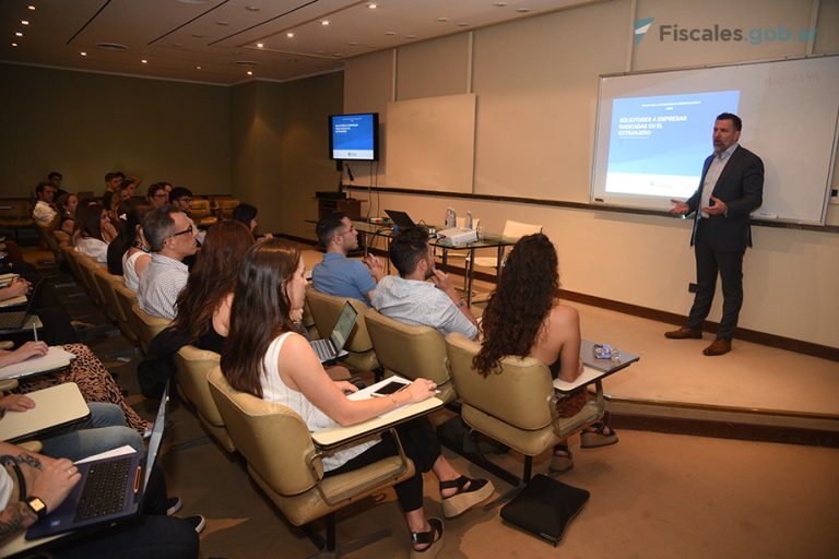 La Unidad Fiscal Especializada en Ciberdelincuencia capacitó sobre solicitudes a empresas radicadas en el extranjero