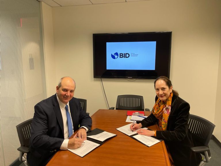 La PIA firmó un convenio de cooperación con el Banco Interamericano de Desarrollo