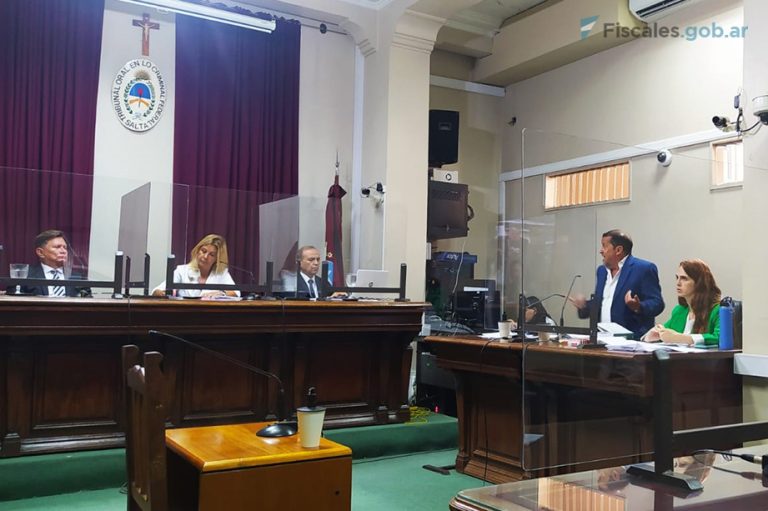 Salta: en el inicio del juicio por una megaplantación de marihuana, rechazan la recusación de una jueza y suspenden el debate