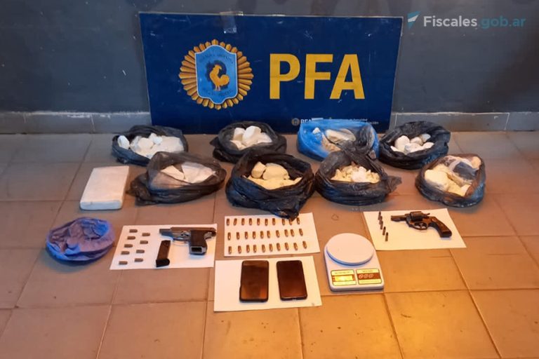 Santa Fe: en dos operativos, detuvieron a cuatro personas y secuestraron casi 14 kilos de cocaína
