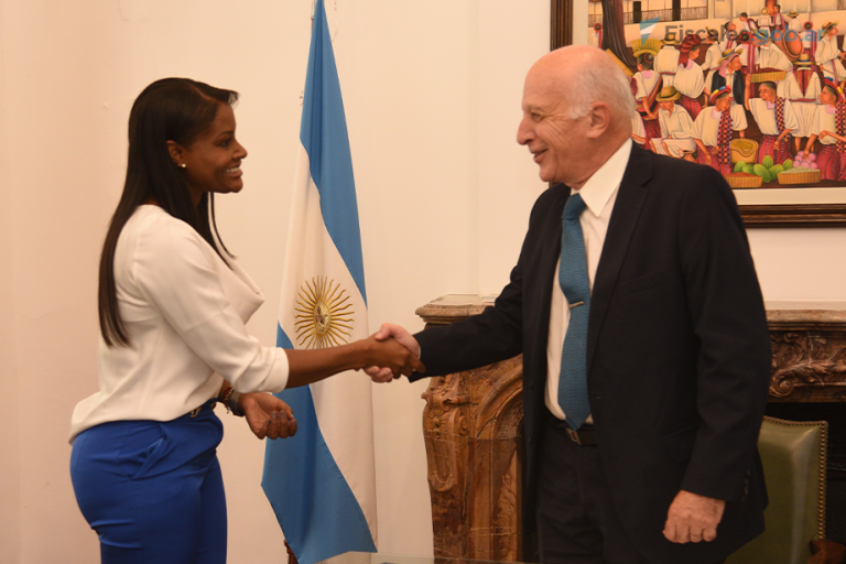 Los ministerios públicos de Argentina y Ecuador firmaron un convenio de cooperación para compartir información y desarrollar acciones conjuntas