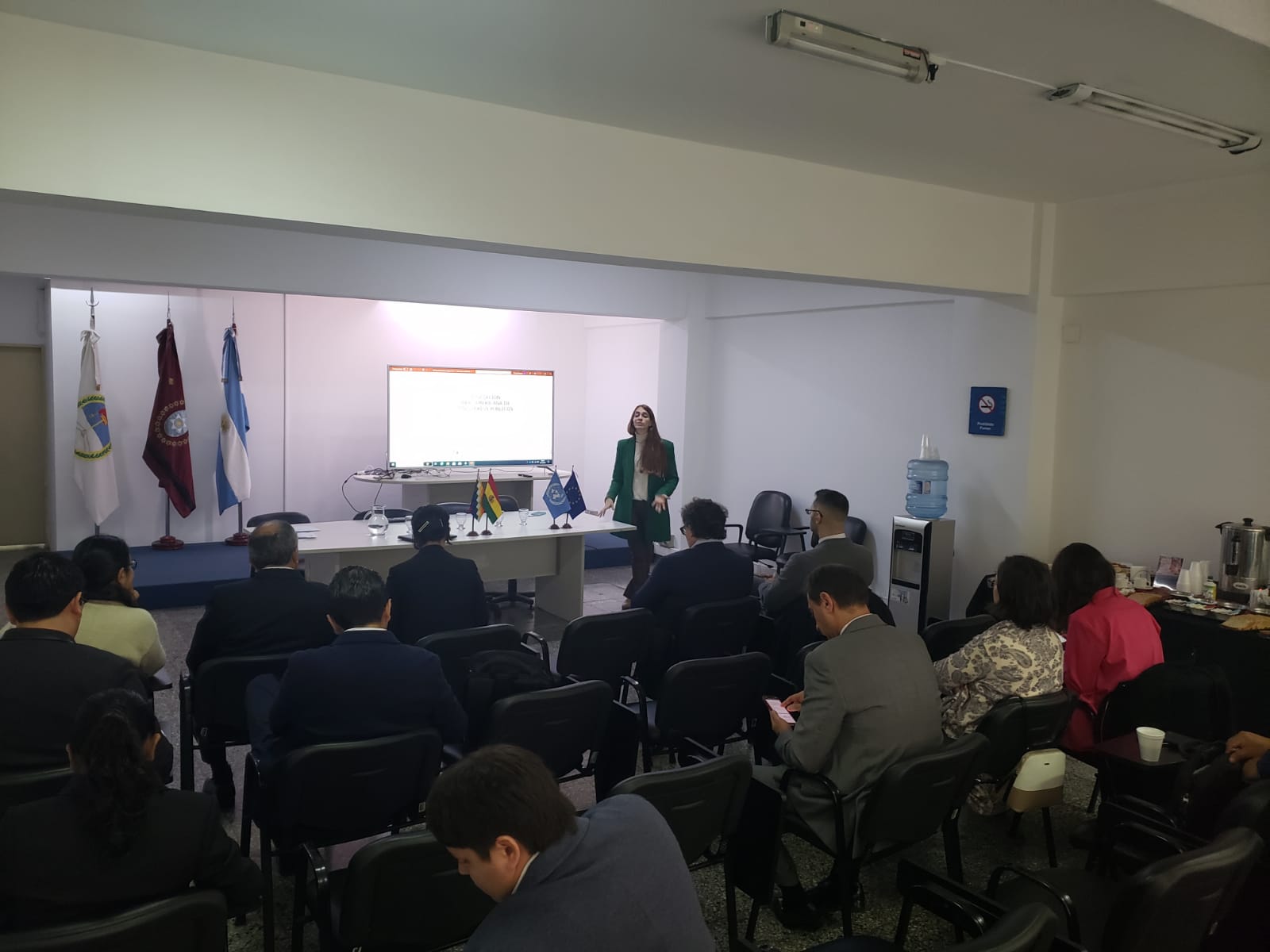 La auxiliar fiscal de la PROCUNAR NOA, Mariana Gamba, expone en las jornadas.  - Foto: Sebastián Rodríguez / Ministerio Público Fiscal