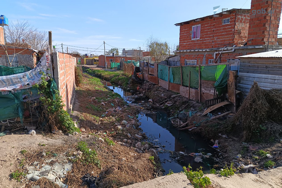 Los residuos vertidos al Arroyo Villanueva generan un olor desagradable y penetrante que se extiende por toda la zona de manera permanente.  - Foto: Equipo ATAJO Moreno