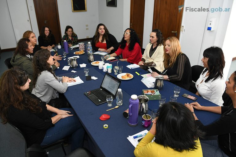 Primera reunión en el marco del proyecto para promover el acceso y la permanencia laboral de personas travestis, transexuales y transgénero en el MPF
