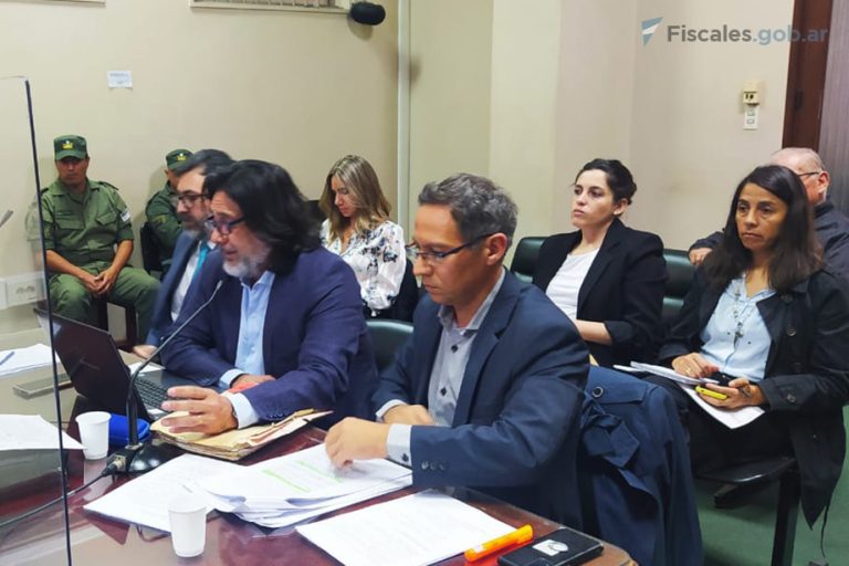 Salta: piden 25 años de prisión para el exdueño de la Veloz del Norte y 23 años de prisión para su exjefe de personal y para un excomisario por secuestros y torturas a 17 trabajadores