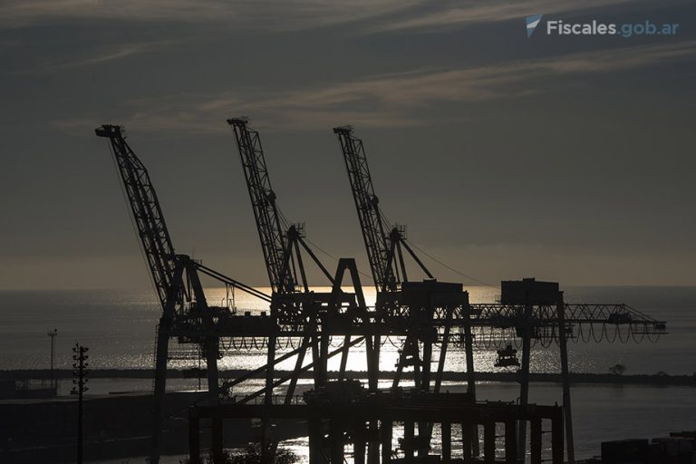 Ordenan al Sindicato de Obreros Marítimos que respete el cupo femenino para conformar su bolsa de trabajo