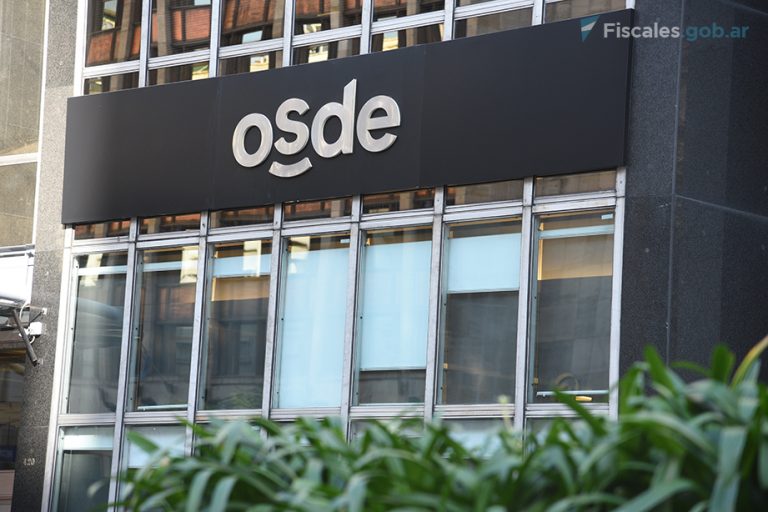 Dictaminan que una prepaga debe reafiliar a una mujer transgénero sin cobros extras por haber considerado a su identidad de género como una preexistencia de enfermedad