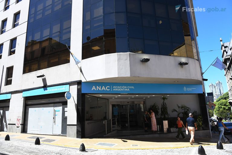 Rechazaron el pedido de extinción de la acción por reparación integral de un imputado por irregularidades en una licitación de la Administración Nacional de Aviación Civil