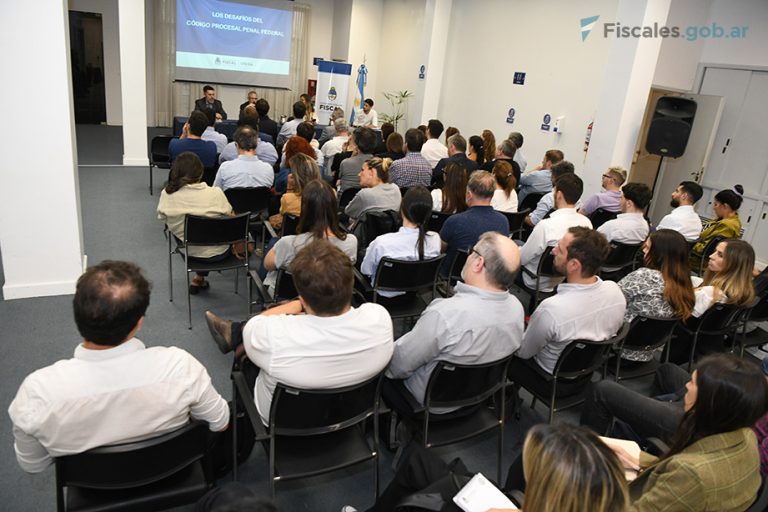 La UNISA capacitó a integrantes de la DATIP sobre el rol del personal pericial y de investigación en el marco del sistema acusatorio