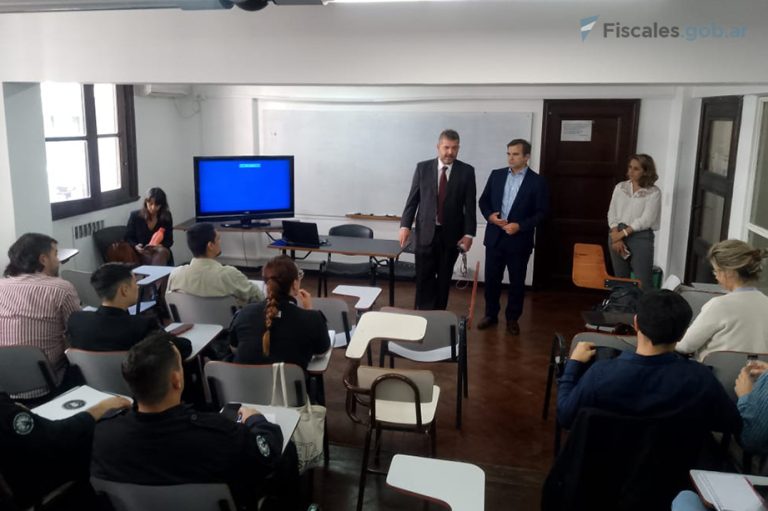 El Distrito Rosario capacitó a las fuerzas de seguridad en la investigación de delitos económicos