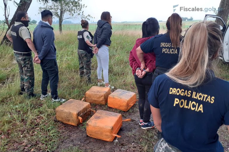 Condenaron a la “Reina del Sur” y a otros cuatro miembros de su organización narcocriminal por el tráfico de 300 kilos de cocaína arrojados desde una avioneta en Pergamino
