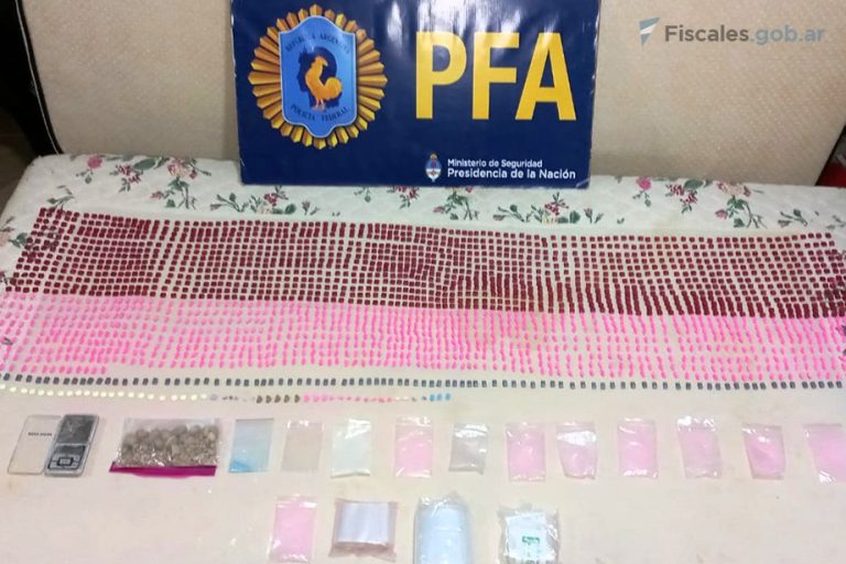 Siete años de prisión para el principal vendedor de drogas sintéticas de Rosario y hay dos policías entre otros seis condenados