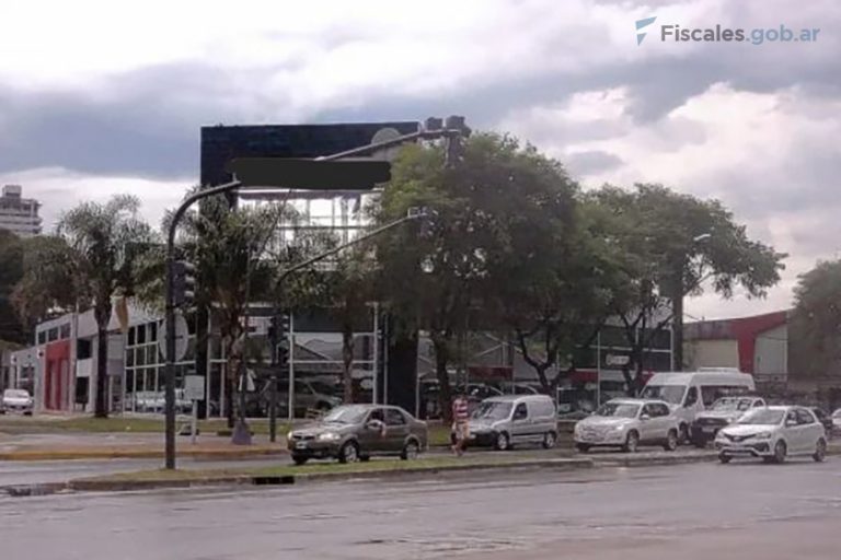 Santa Fe: piden el juicio oral para un exfuncionario nacional y dos empresarios del rubro automotor por defraudación con inmuebles del Estado